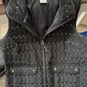 ⭐️Gold Sequin and Black Sharron Young vest size Medium